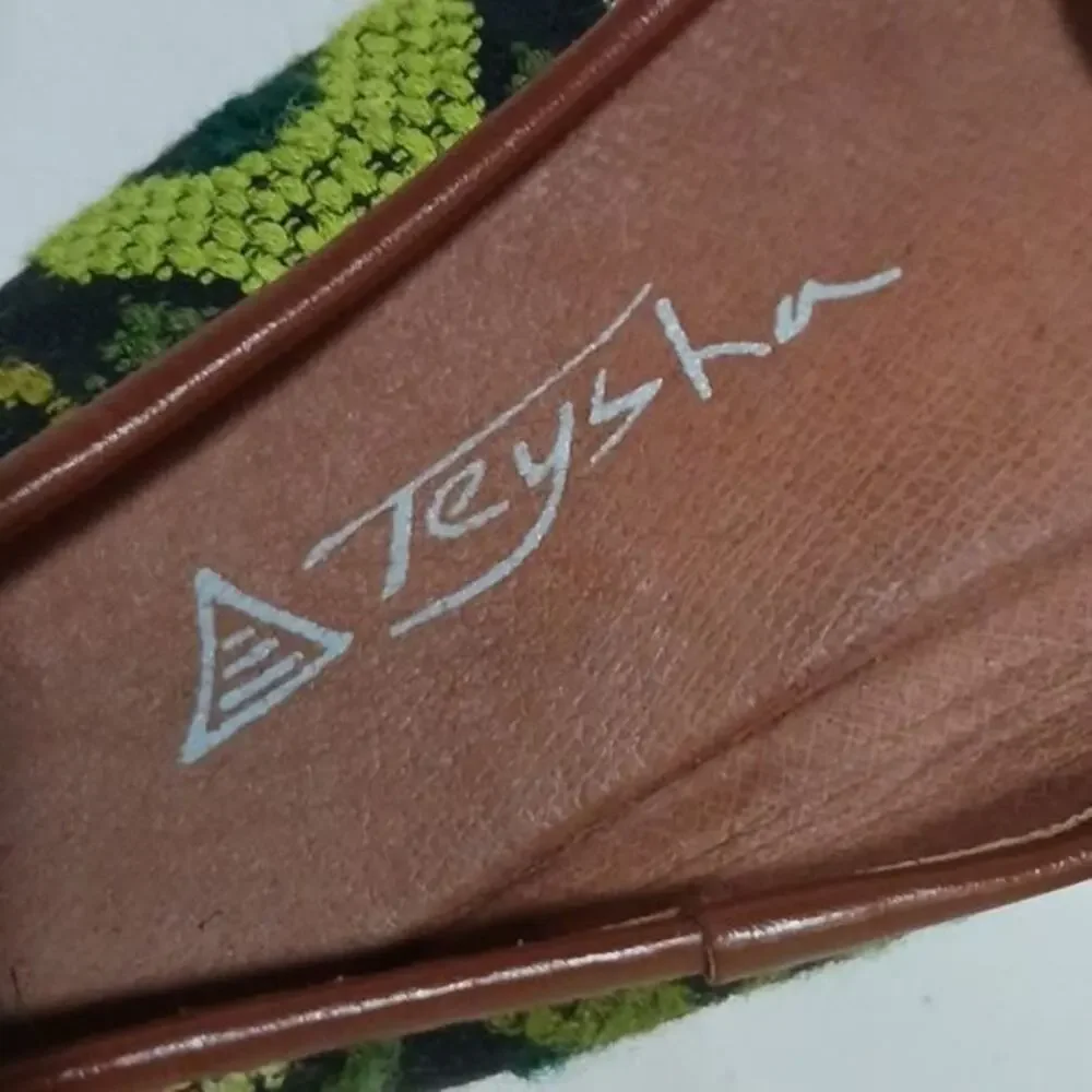 Teysha handmade knit weave embroidered loafer sz 7